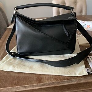 Loewe small puzzle black with silver hardware